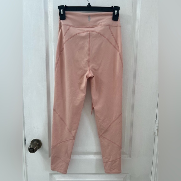 Free People Movement High Bar Legging Washed Geranium (Size S) - Picture 8 of 11